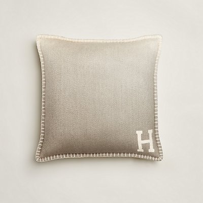 Pillows - Home Textiles | Hermès USA Pillows - Home Textiles | Hermès USA